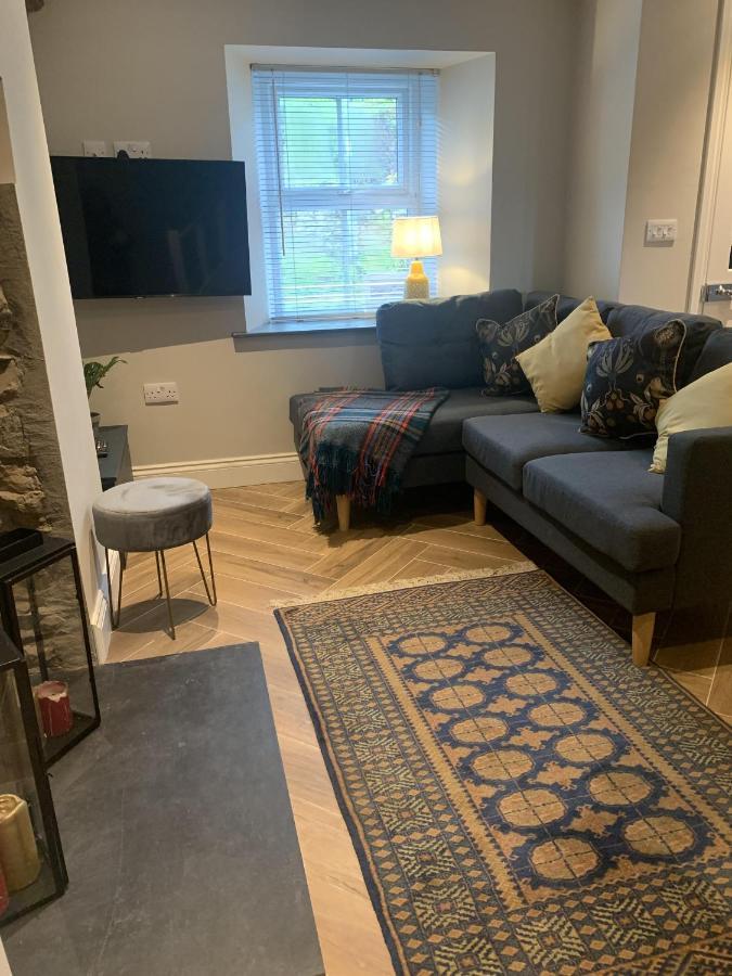 Min-Y-Fford Sleeps 6 Plus Pet Newport  Extérieur photo